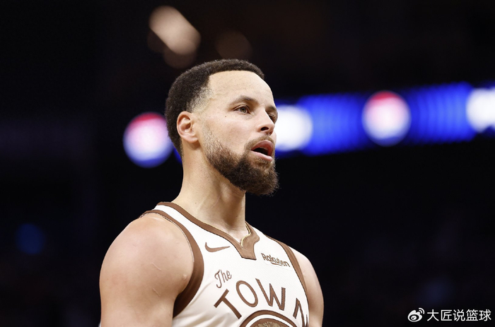 B体育下载-巴特勒报销后，科尔透露勇士计划！美媒晒5笔大胆方案助库里争冠|斯蒂芬·库里|吉米·巴特勒|库明加|外线|金州勇士队_新浪体育_新浪新闻